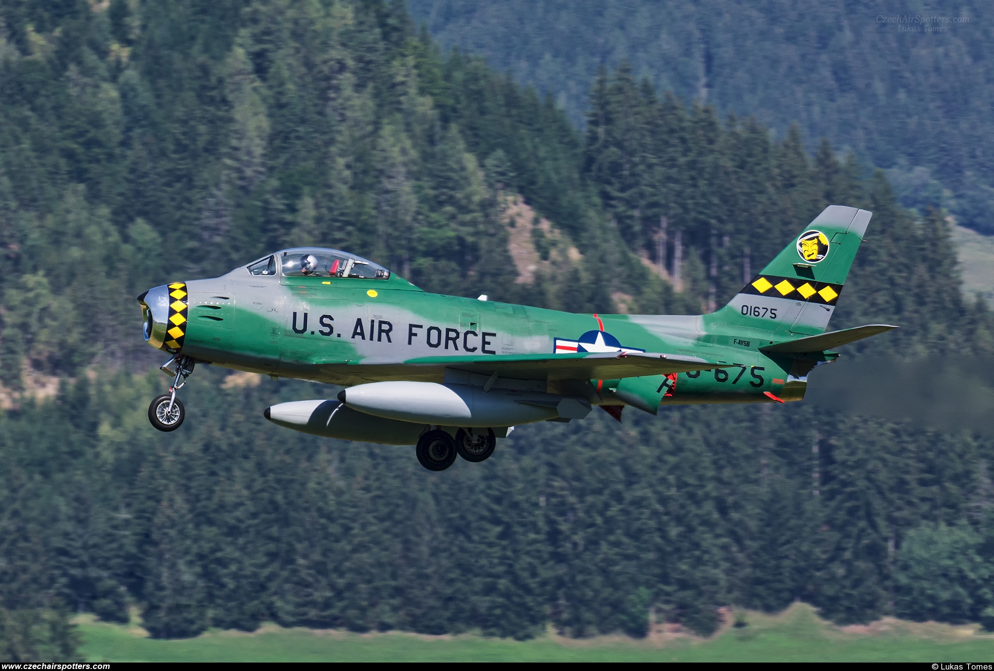 Mistral Warbirds – Canadair CL-13B Sabre Mk.6 F-AYSB
