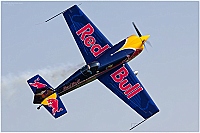 Red Bull Racing Team – Extra EA-300SR OK-SON