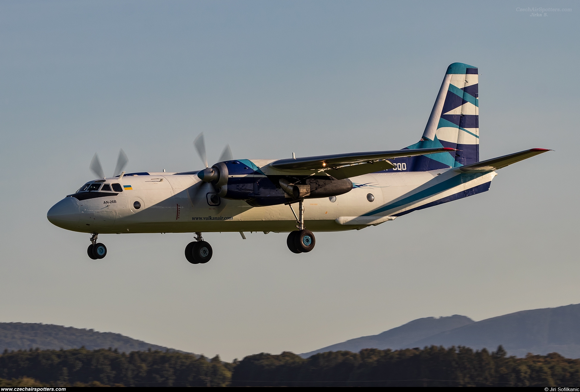 Vulkan Air (VKA) – Antonov An-26B-100 UR-CQD
