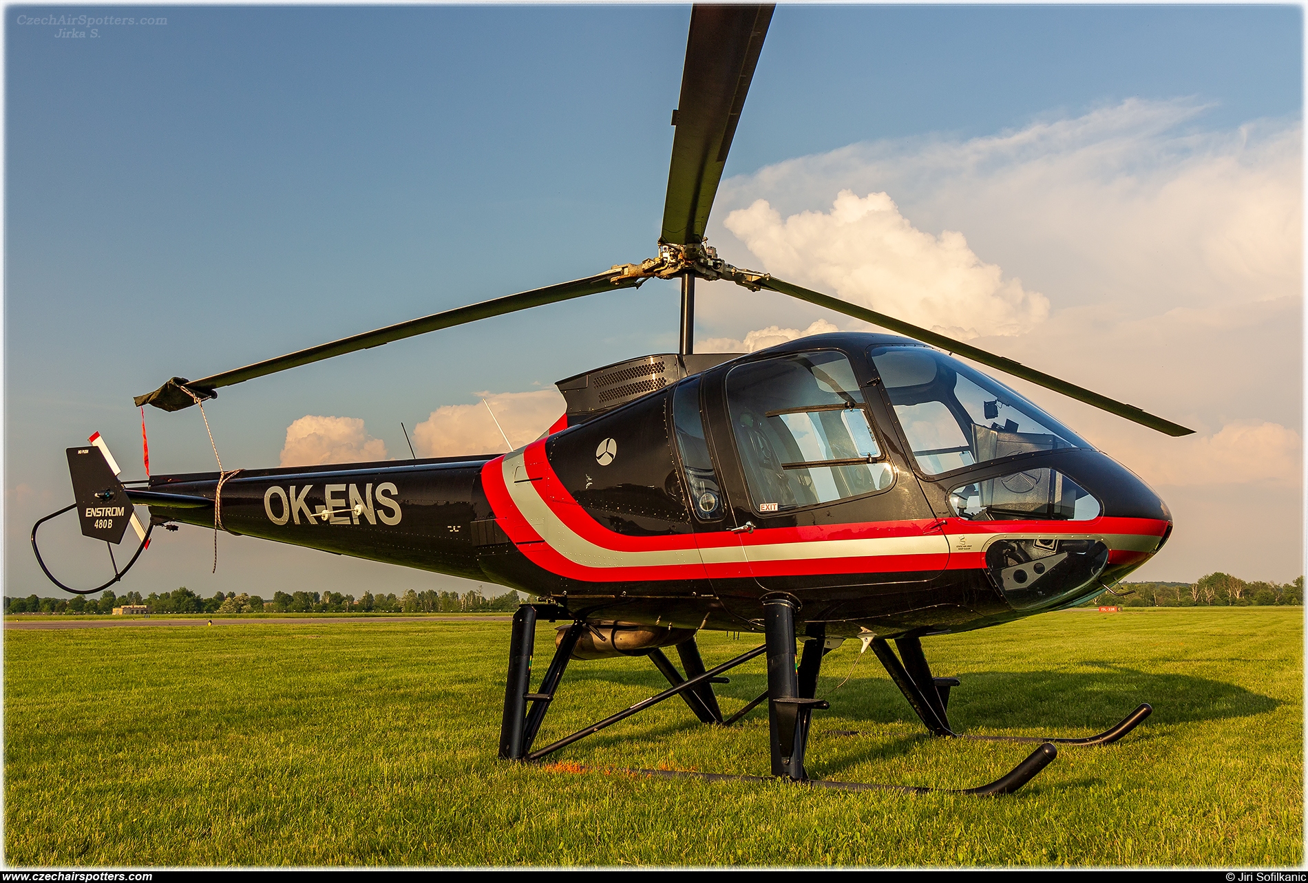 DSA – Enstrom 408B OK-ENS