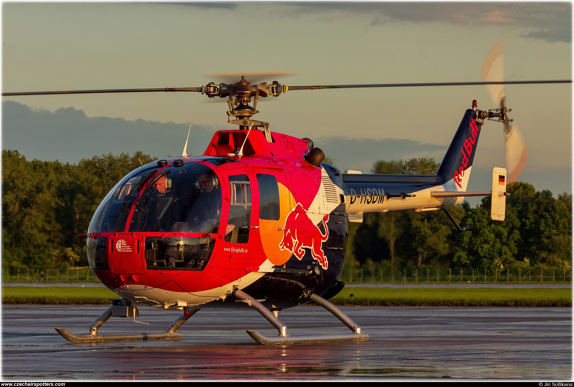 The Flying Bulls – Messerschmitt-Bölkow-Blohm Bo 105CBS-4 D-HSDM