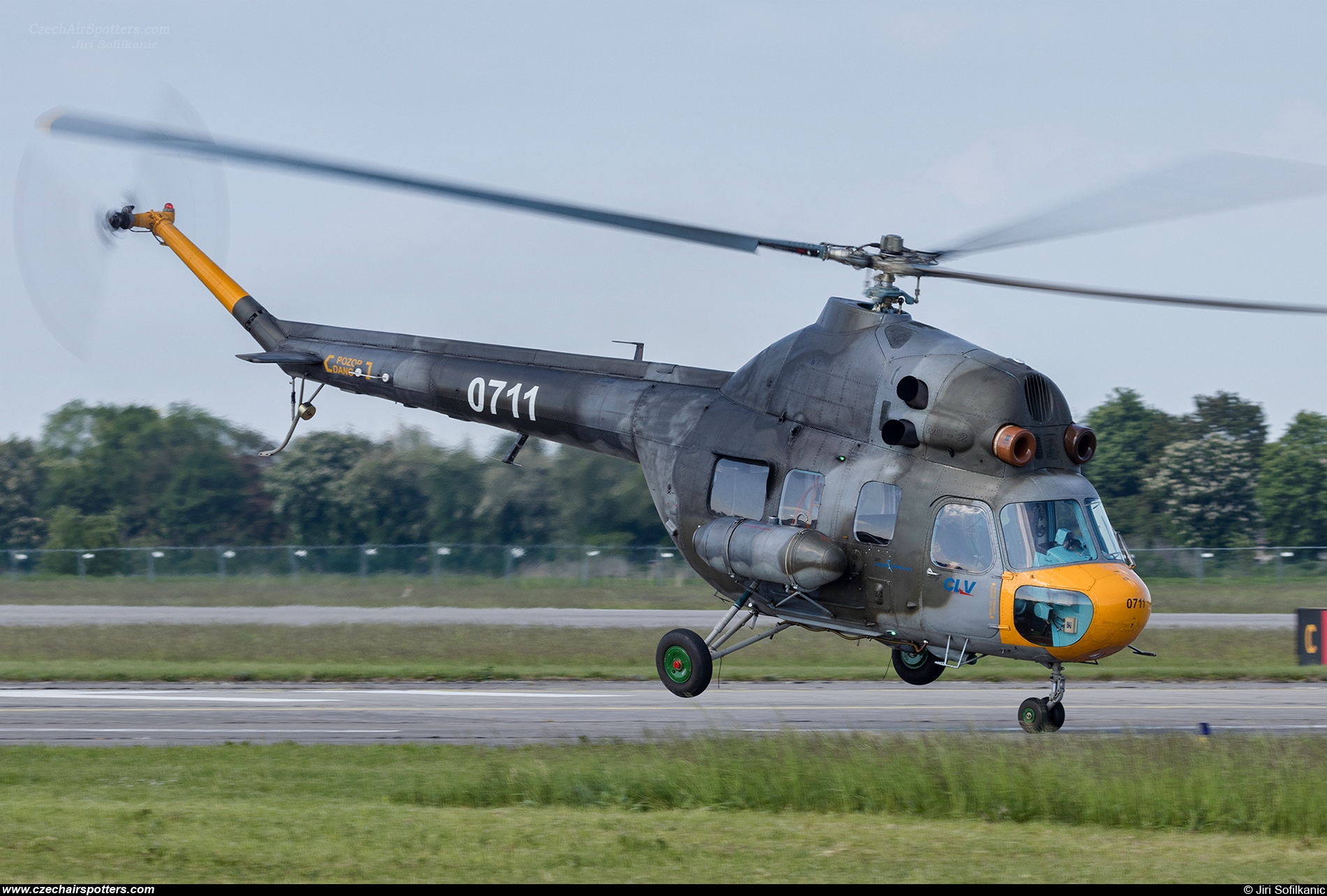 LOM Praha - CLV – PZL-Swidnik Mi-2 Hoplite 0711