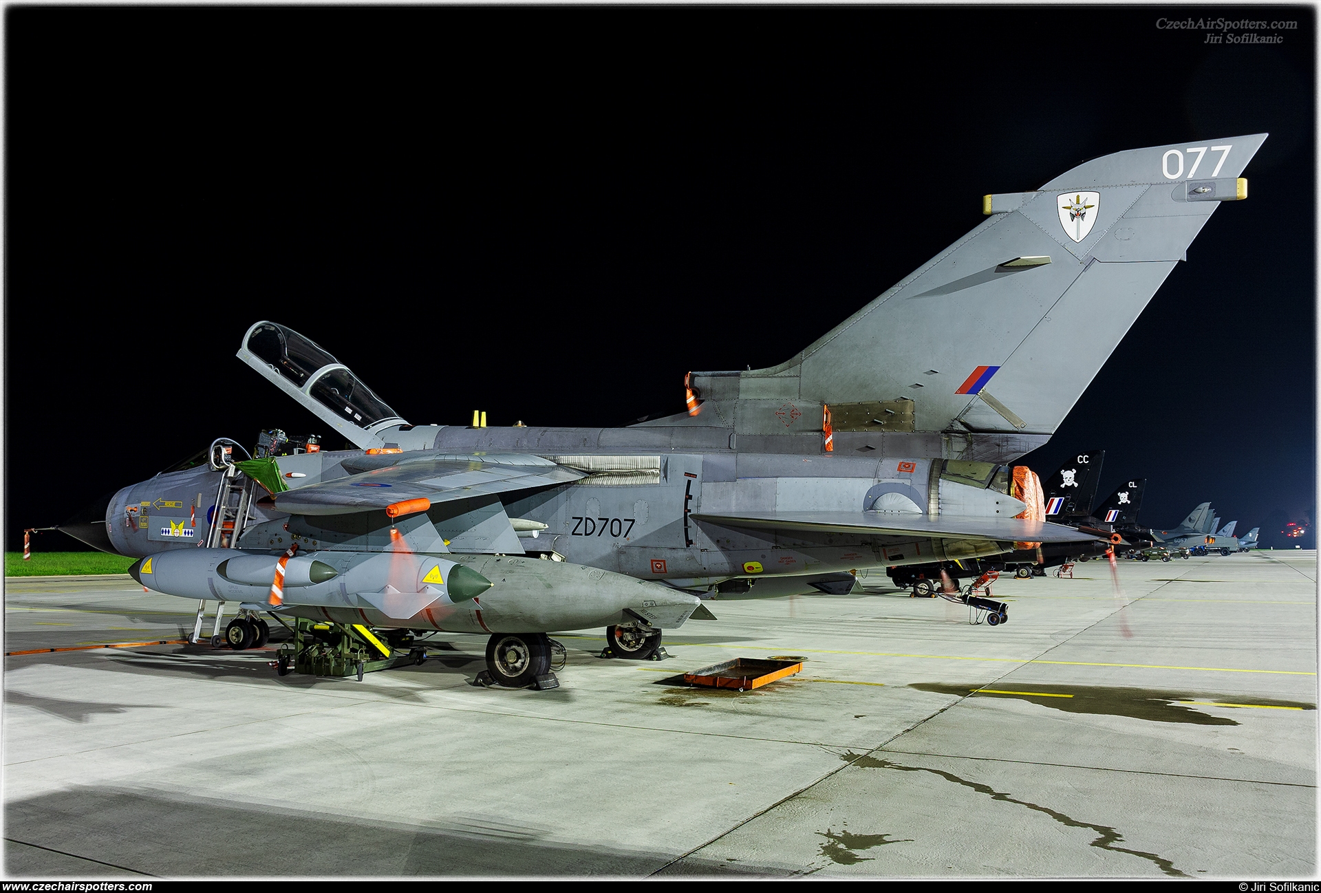 UK - Air Force – Panavia Tornado GR4 ZD707 / 077