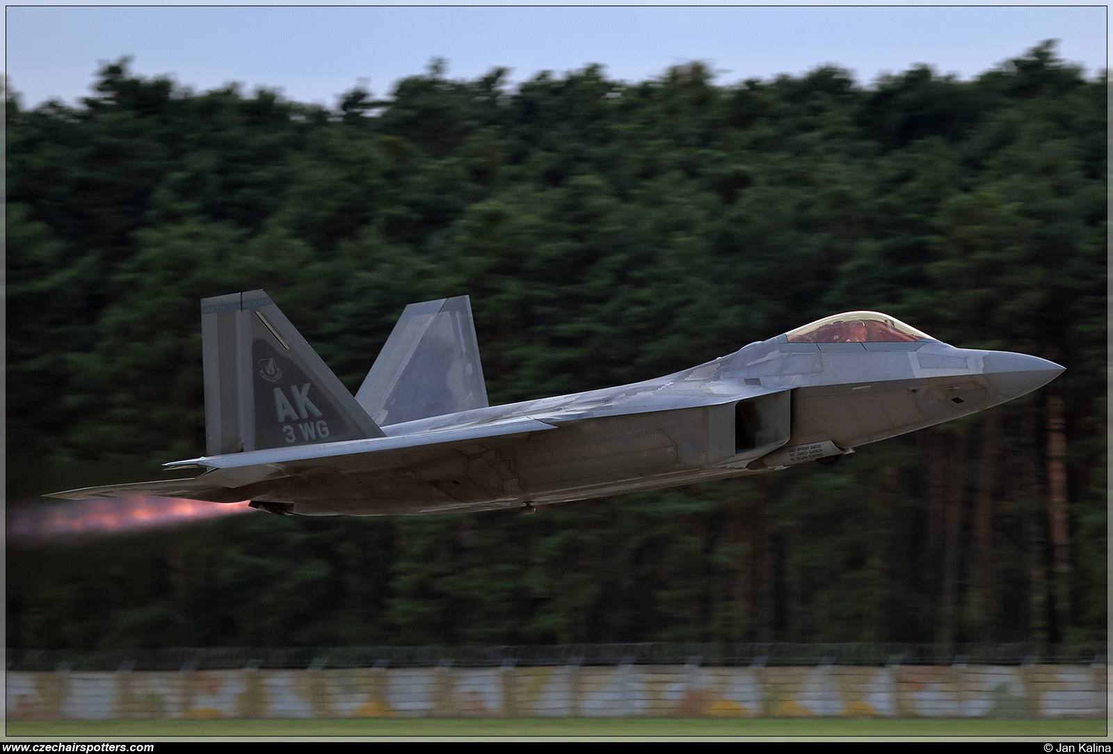 UK - Air Force – Lockheed Martin F-22A Raptor 10-4193