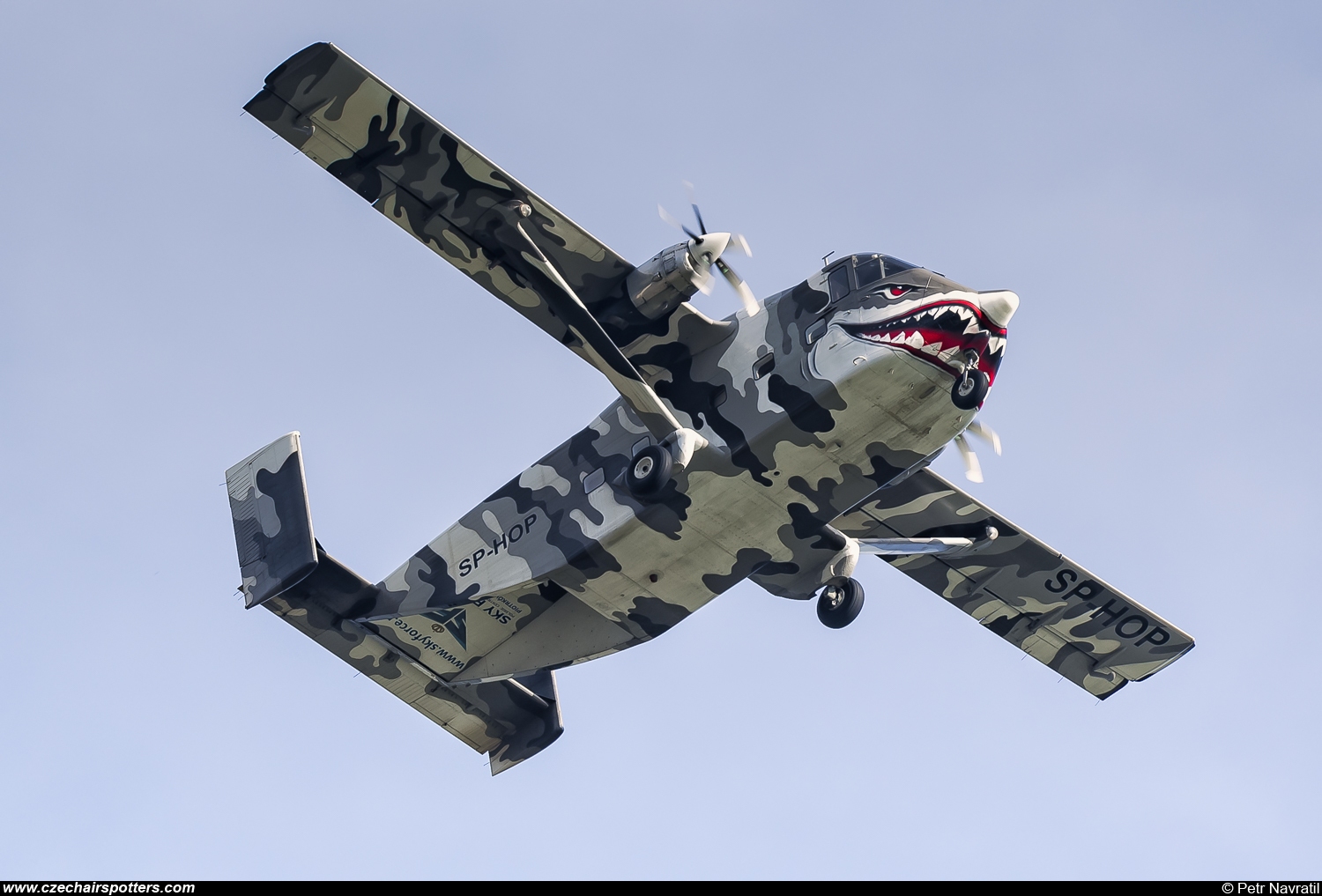 private – Short SC-7 Skyvan S3 SP-HOP