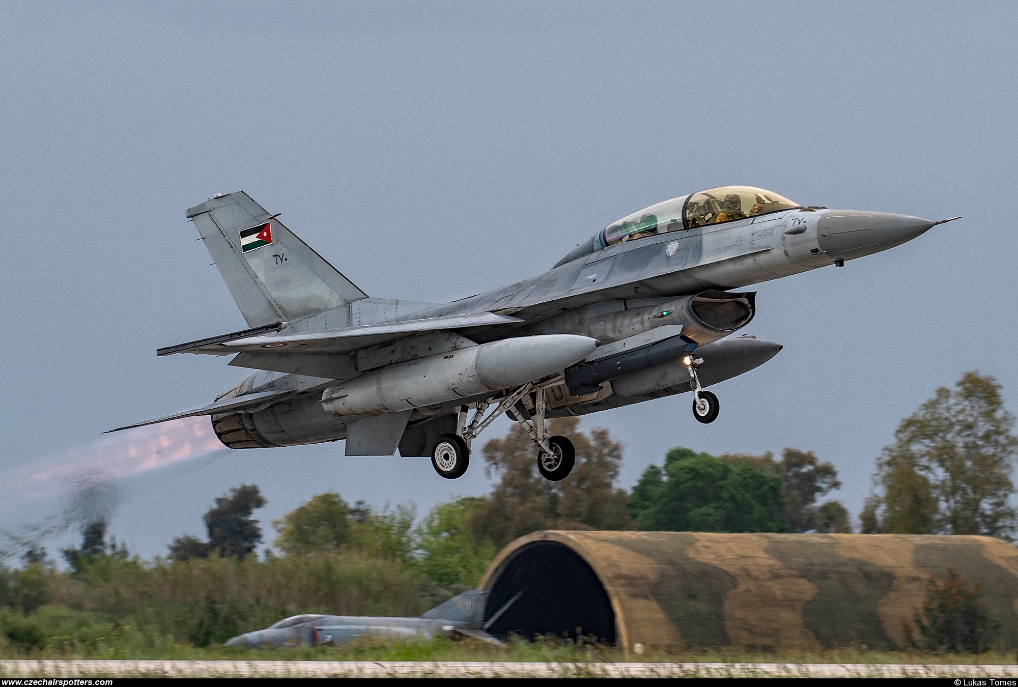 Jordan - Air Force – General Dynamics F-16BM Fighting Falcon 670