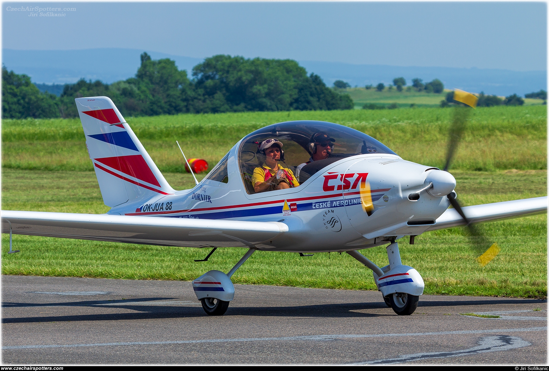 private &ndash; TL-Ultralight TL-2000 Sting Carbon OK-JUA88