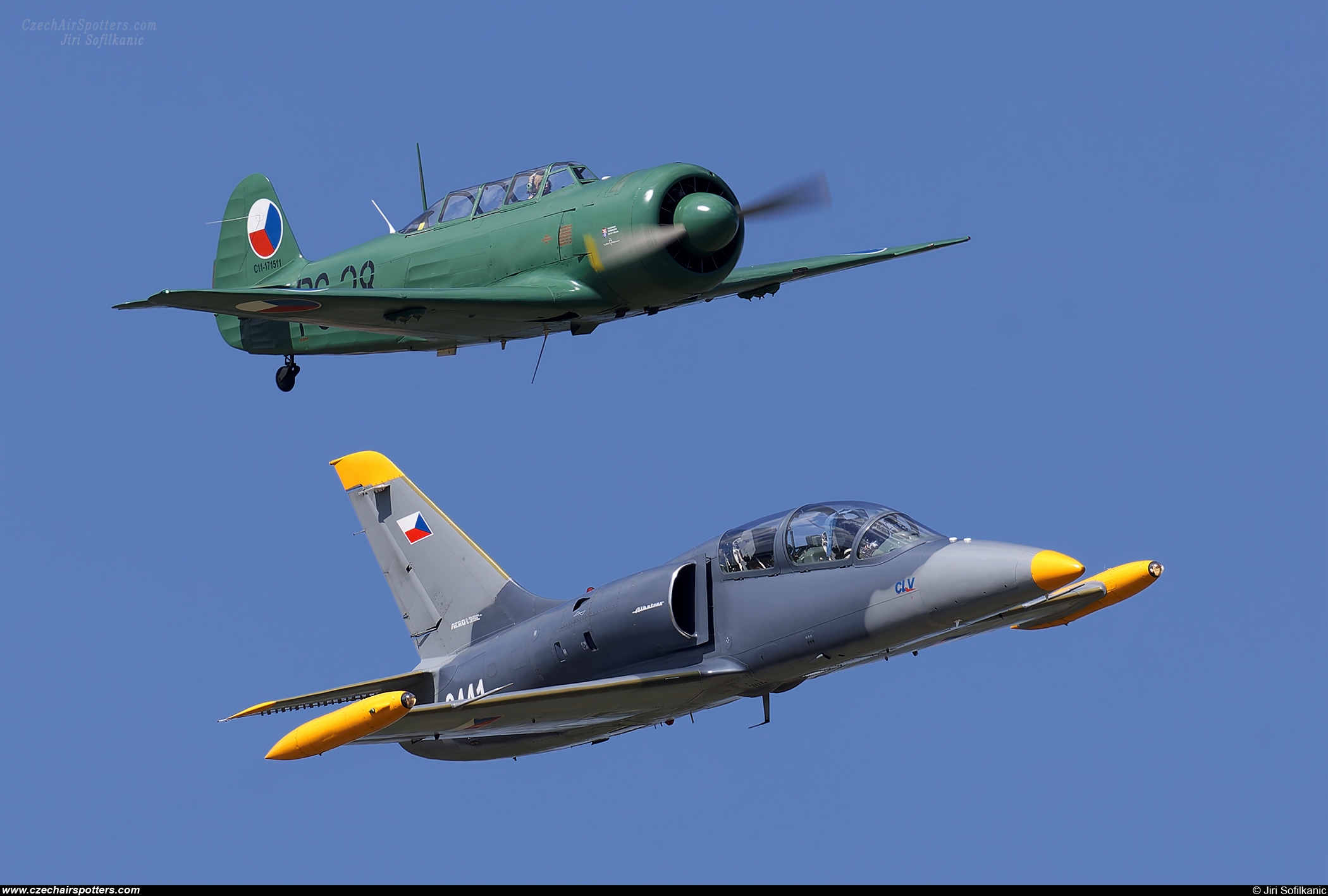 VHU Praha – Yakovlev Yak-11 OK-JZE / PS-28
